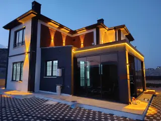Şok Fiyat Geniş Arsalı Satılık Lüks Villa