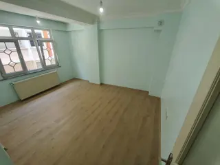 Hicret Emlak Esenler 85m² 2+1 Kat 1 Satılık Daire Acil