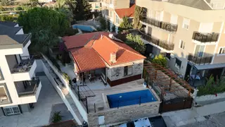 Didim Hisar Mahallesinde Tam Müstakil Havuzlu Taş Villa!