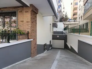 Emaks'tan/kırkonaklarda/nezih Binada/2+1/y.giriş/arka Cephe