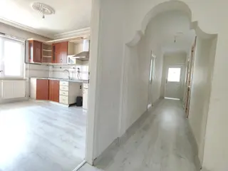 Çorum Fatih Caddesinde Adliye Sarayı Karşısı 3+1 Kiralık Daire