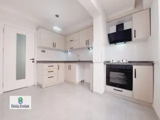 ∞ Deniz Den ∞ Akçay Sarıkız'da Geniş Balkonlu Modern 2+1 Daire