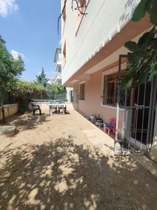 Şafak Mahallesi 3+1 Bahçe Katı Karadeniz Emlak'tan
