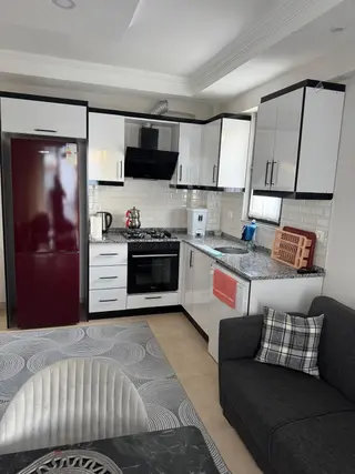Rotam Emlaktan Ortaca Havuzlu Sitede Eşyalı Ara Kat Kiralık Ev