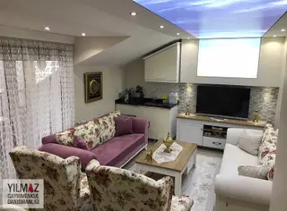 Yılmaz Gayrimenkulden 4+2 220 M2 Eşyalı Asansörlü Dubleks Daire