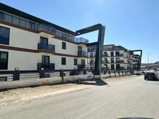 İzmir Ana Caddesi Üzeri Luwi Site İçi 1+1 Kiralık Daire