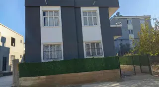 Sarıhamzanın Merkezinde Müstakil Ev
