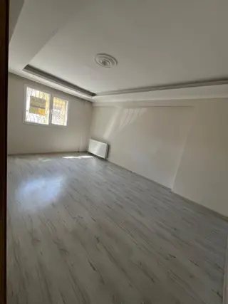 İzmir Kazım Karabekir Mah. Yeni Binada 2+1 Doğalgazlı Otoparklı