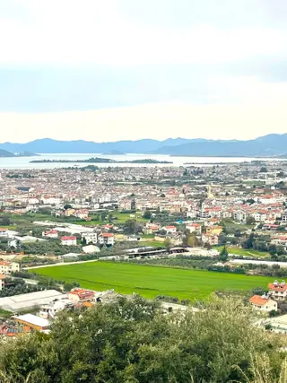 Goldhouse Dan Satılık Arsa 784m2 Müstakil Parsel Eşsiz Manzaralı - 1