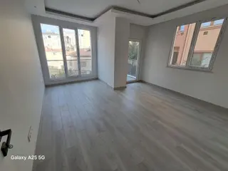 Oryaştan Ataşehir K.bakkalköyde,sıfır,ebeveyn Balkonlu 2+1 Daire