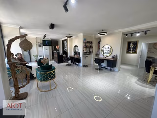 Devren Kiralık Lüks Güzellik Merkezi Ve Kuaför Salonu