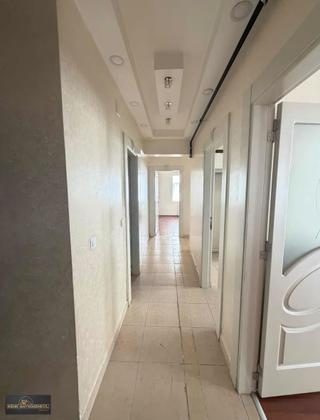 R E N K Ten Erdem Koleji Arkası Memur Şartlı 2+1 Kiralıkdaire