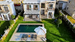 Gölköyde Satılık Lüxs Villa