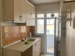 Destan-103-k.m.paşa-sümbülefendi-yan-sokağında-2-oda-1-salon-90m2-orta-2.kat-kombili-açıklamayı-okuy
