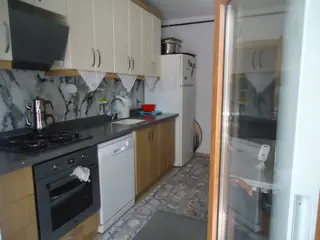 Krc'den Merkezi Konumda Satılık Giriş Kat 3+1 Daire