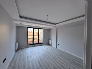 Bayrampaşa Murat Mahallesi’nde Cadde Üzerinde 160 M² 5+2 Geniş Dubleks Daire!