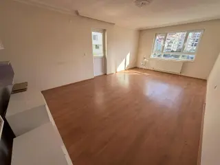 Şehitler Caddesi Yanı Asansörlü 3+1 Kiralık Daire