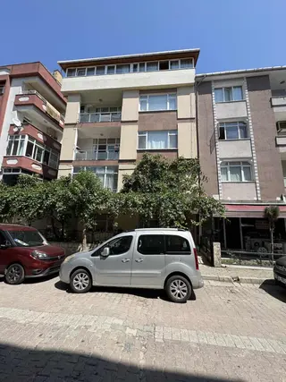 Avcılar Gümüşpalada Geniş Ebeveyn Banyolu Ön Cephe Satılık Daire