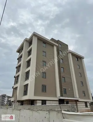 Habibler Mahallesinde 30luk Yola Cephe 2+1 Daire