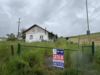 Sakarya Sögütlü Mevki Satlık Mustakil Ev Ve 589 M2 Tarla