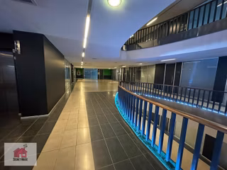 Secret House'dan Varyap Plaza Hazır Mutfak Ve Eşyalı Büyük Ofis