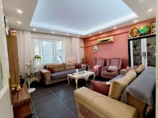 Tozkoparan'da Satılık Üç Katlı Bina