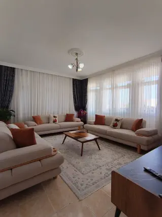 Çamlık Mahallesi 3+1 Satılık 3 Kat Geniş Daire