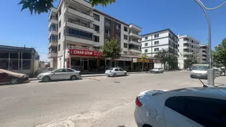 Çınar Cumhuriyet Mahallesinde Geniş Teraslı 3+1 Satılık Daire!