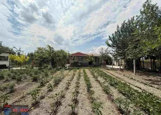 Re/max İnci'den Altıeylül Yakupköy'de Satılık Prefabrik Müstakil Ev Ve Arsası