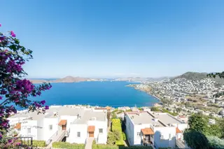 Yalıkavak'ta Panoramik Deniz Manzaralı 2+1 Daire