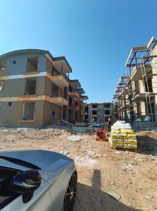 Ilıca Satılık 2+1 Rezidans Havuzlu 1 Kat Yazlık