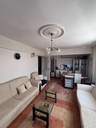 Acil Fırsat Konak Üçyol Meydan Yakını 2+1 90m2+25m2 Bahçeli Yüksek Giriş Daire