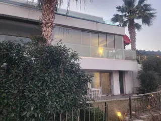 Ortakent Yahşi De Prestijli Site İçinde Plajlı 5+1 Dubleks Daire
