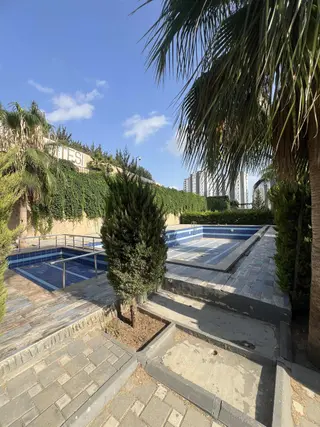 Kulepark~farkıyla~sosyal~donatılı~site2+1~havuzlu~teras~balkonlu