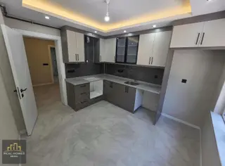 Mehmetçik'de Satılık Yenilenmiş 2+1 Bahçeli Daire