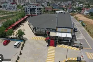 Sosyal Tesislerin Hemen Dibinde