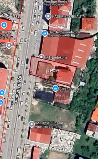 Van İpekyolu Mah. Cumhuriyet Caddesinde 704 M² Satılık Arsa