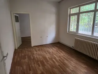 Burak Emlak'dan Kiralık Daire Kurtuluş Bahadırlar Sk. 2+1 Yapılı