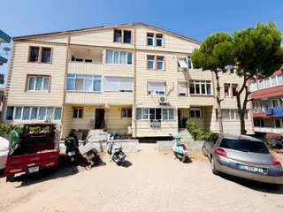 Pera Gayrimenkul'den Ayvalık Ali Çetinkaya'da Satılık 2+1 Daire