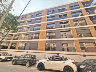 Bostanlı Merkezde Köşe Konumda Satılık Sıfır Daire