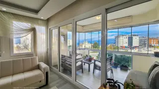 Kuşadası Ege Mahallesi'nde Satılık 3+1 Deniz Manzaralı Daire