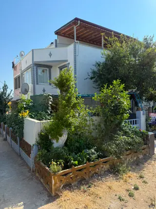 Sahibinden Kızılcaterzi - Hür Gelincik Sitesi - Bahçeli Yazlık 1+1
