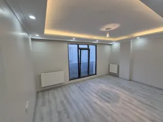 50 Yıl Mahallesin De Tramvayın Dibinde 2+1 Kiralık 0 Daire