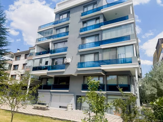 450. Cadde'de Helia Resıdence'ta Bahçe Keyifli 2+1 Lüks Daire