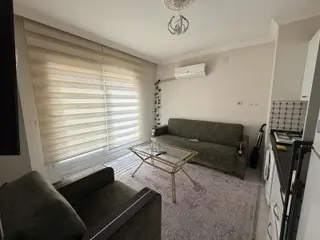 Erdemli Merkezde 1. Plaj Yolu Kiralık Eşyalı 1+1 Daire