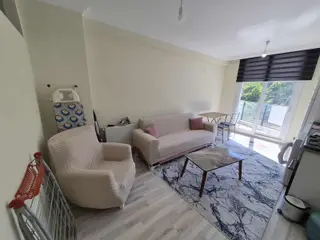 Buca Dokuzçeşmeler'de Kiralık 1+1 Klimalı Eşyalı Balkonlu Ev