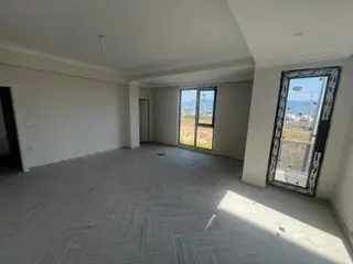 İzmit Plajyolu Sea Lıfe 41'de Bahçeli 4+1 Lüks Kiralık Daire
