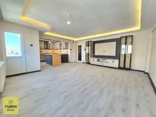 Karşıyaka Komple Özel Mimari Tasarım Asansörlü 3+1 125 M2
