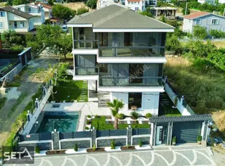 Sahibinden Müstakil Beyaz İnci Havuzlu 5+1 Teraslı Köşe Başi Vil
