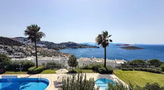 Bodrum Yalıkavak'ta Deniz Manzaralı Satılık 3+1 Bahçe Dubleksi